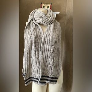 H&M L.O.G.G. Label of Graded Goods 80% Lambs wool unisex Cable Knit scarf Grey